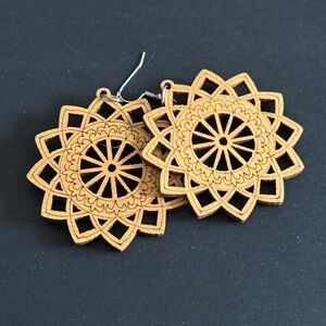 NEW Elegant Wooden Mandala Earrings